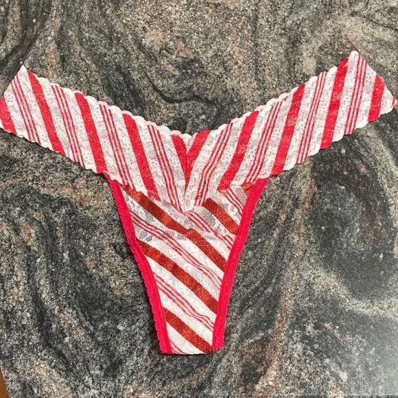 Victorias Secret Christmas and Everyday one size lace glitter thong fits M L - Picture 6 of 8